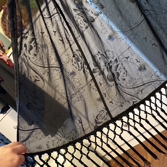 William B Sheer Black Floral Kimono - Picture 3 of 4